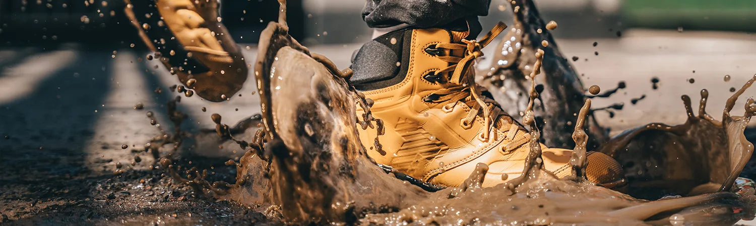 Werkschoenen in de wasmachine? Waarom je dat beter niet doet