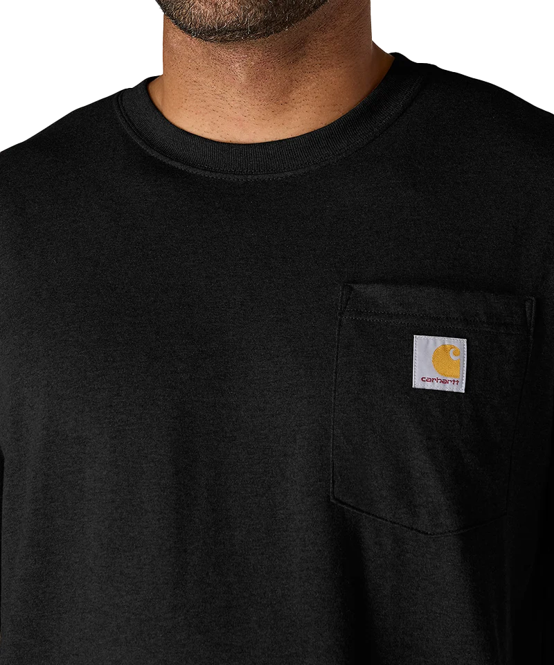 Carhartt t-shirt met borstzak K87 zwart voorkant details