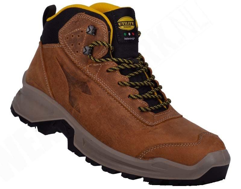 Diadora werkschoenen S3 SRC 177654 schuin