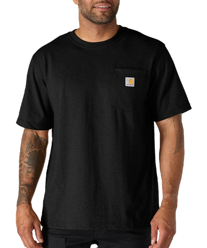 Carhartt t-shirt met borstzak K87 zwart voorkant aan