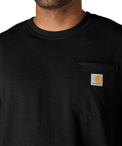 Carhartt t-shirt met borstzak K87 zwart voorkant details