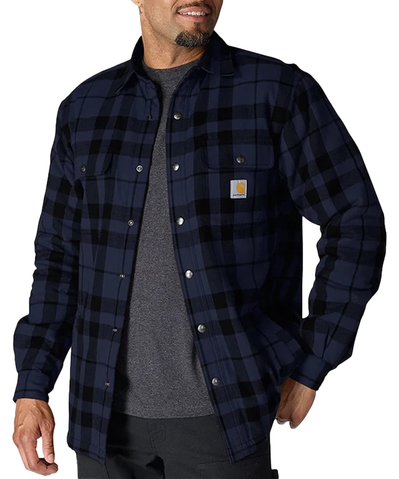 Carhartt gevoerd overhemd 107017 aan model