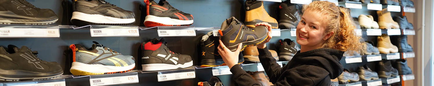 Wear2work werkschoenen winkel collega Celine